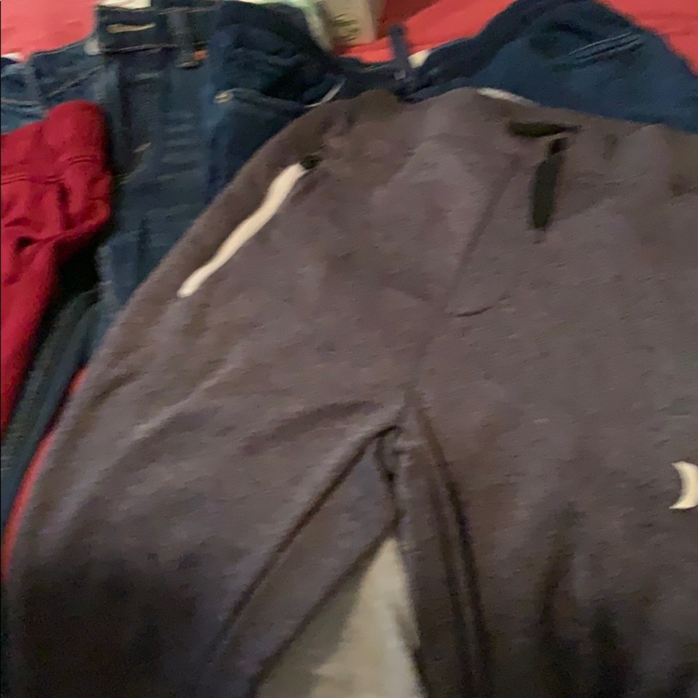 Hi I’m selling several boy pants.